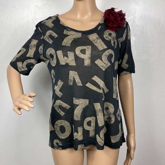 Zara Basic Graphic T-Shirt With Flower On The Shoulder Size S - Picture 1 of 7